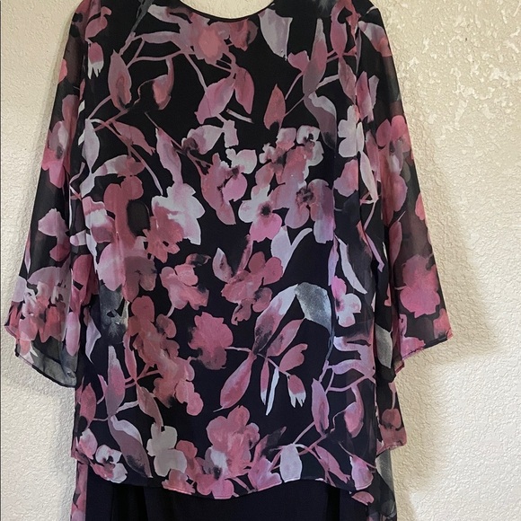 R&K Classic Black Dress - Picture 7 of 10